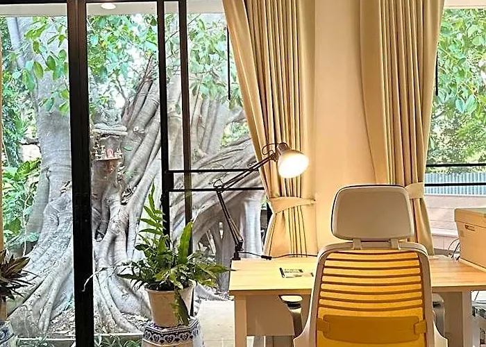 Cozycomo Hostel